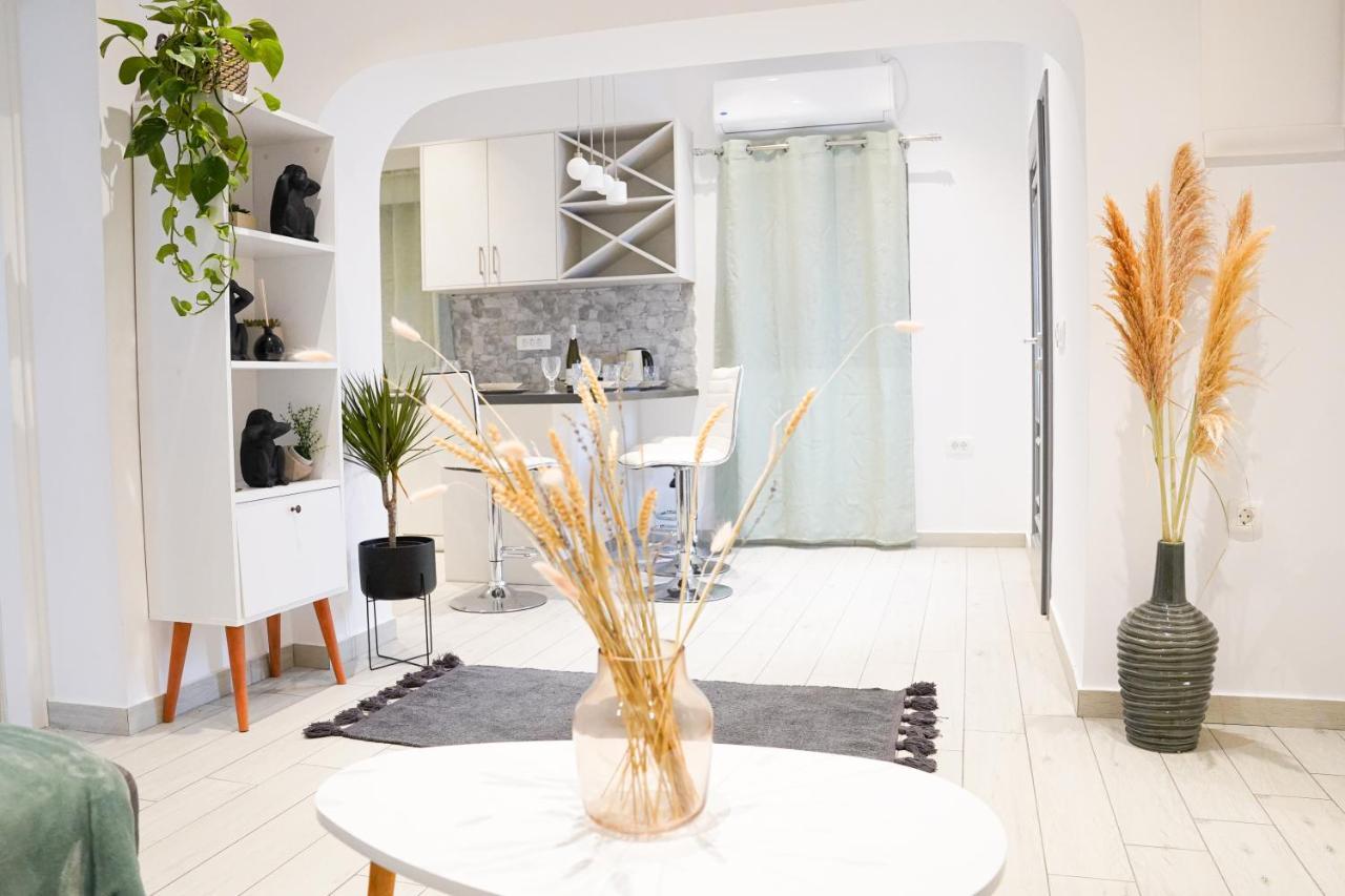 Sunstone Apartment Фіра Екстер'єр фото