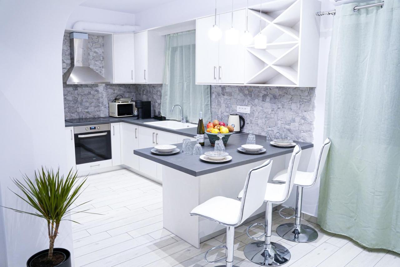 Sunstone Apartment Фіра Екстер'єр фото